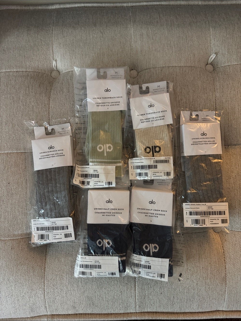 ALO Yoga Unisex Casual Socks Pack assorted pack- oatmeal, limestone, Gray, Navy